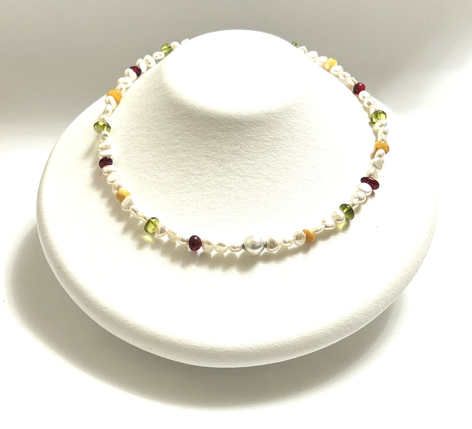 ワイズグレースNo.700 「Linkネックレス」淡水パール×マルチカラーコハク＋アコヤ真珠Linkパーツ