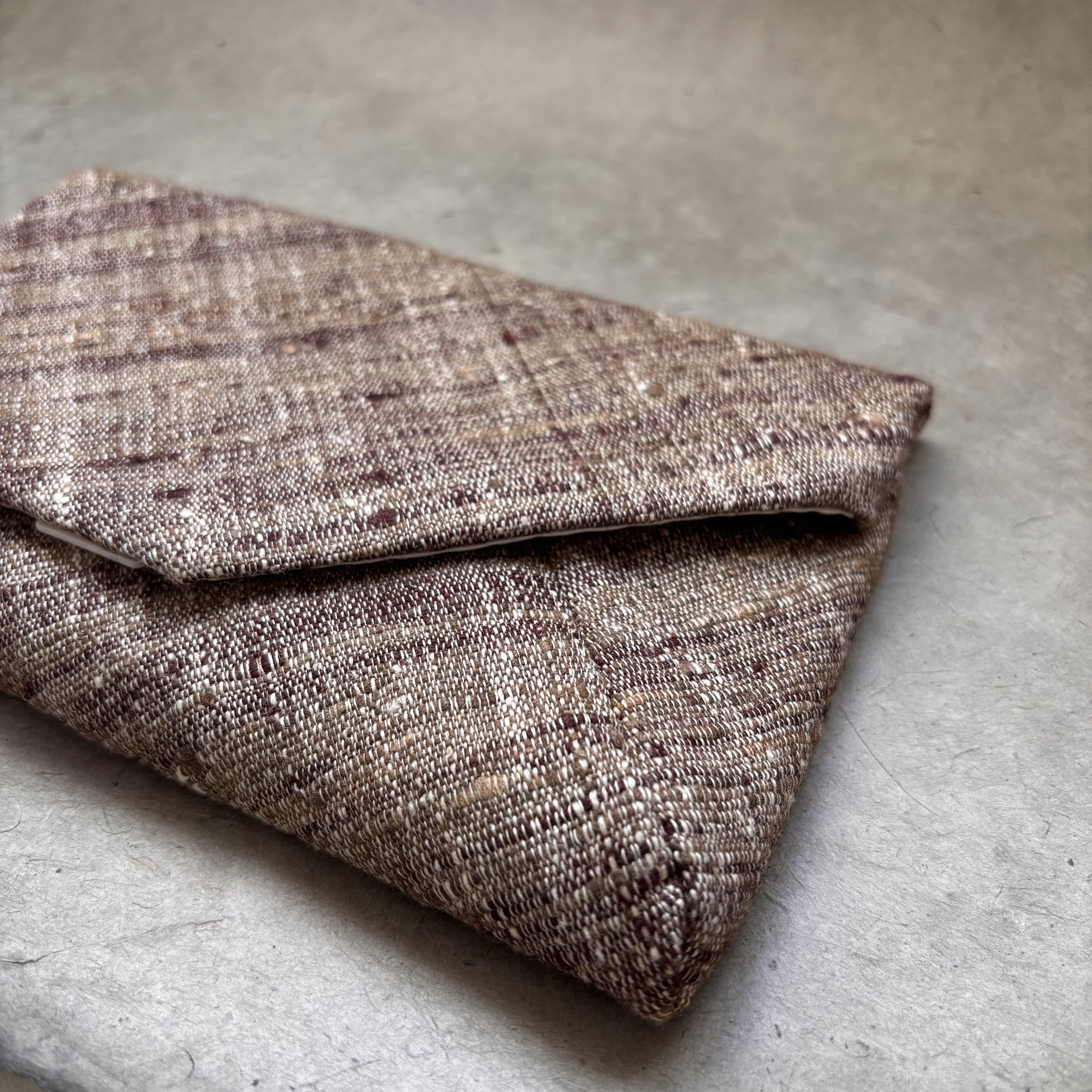 数奇屋袋　＊上品なタッサーシルク＊バックインバック＊個性的