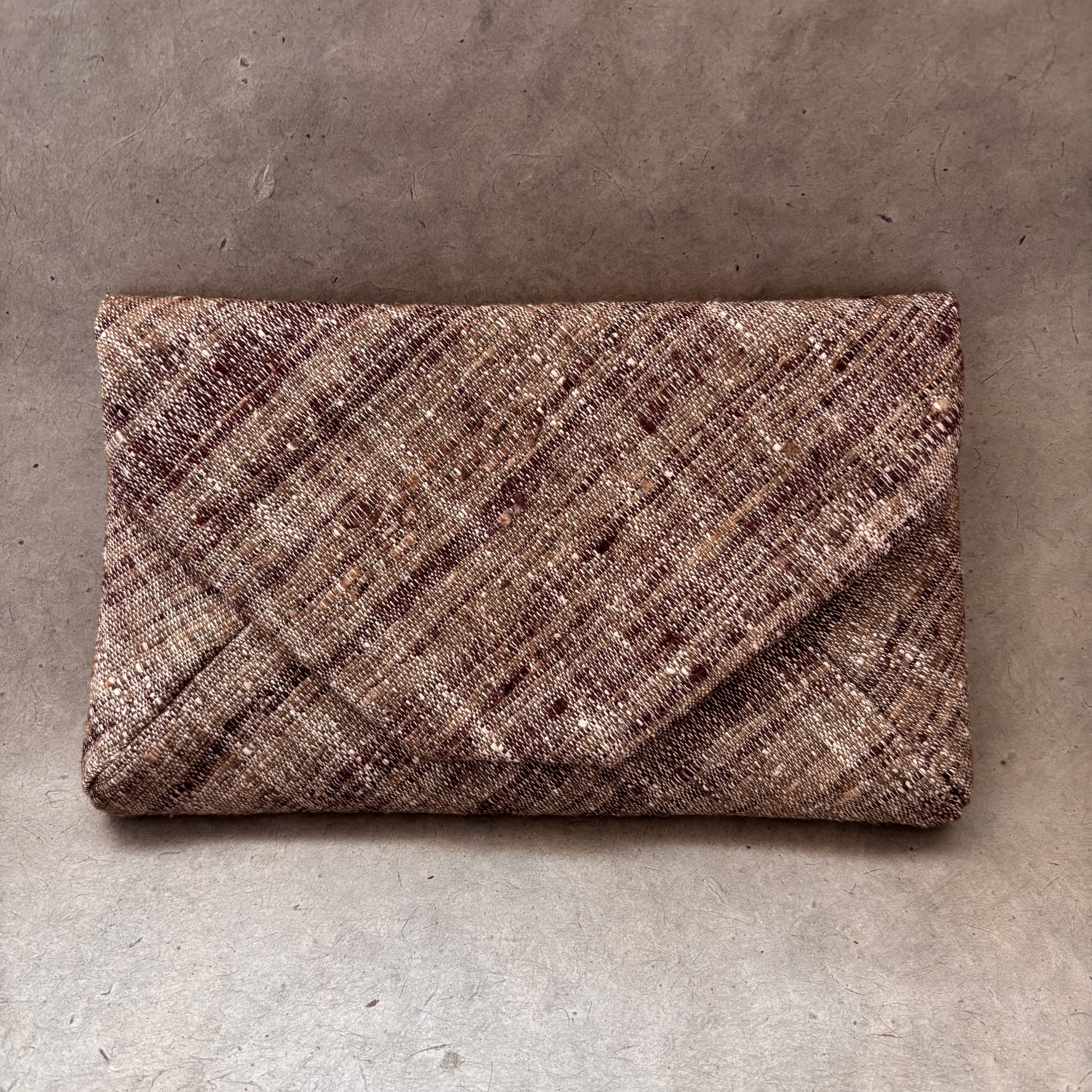 数奇屋袋　＊上品なタッサーシルク＊バックインバック＊個性的