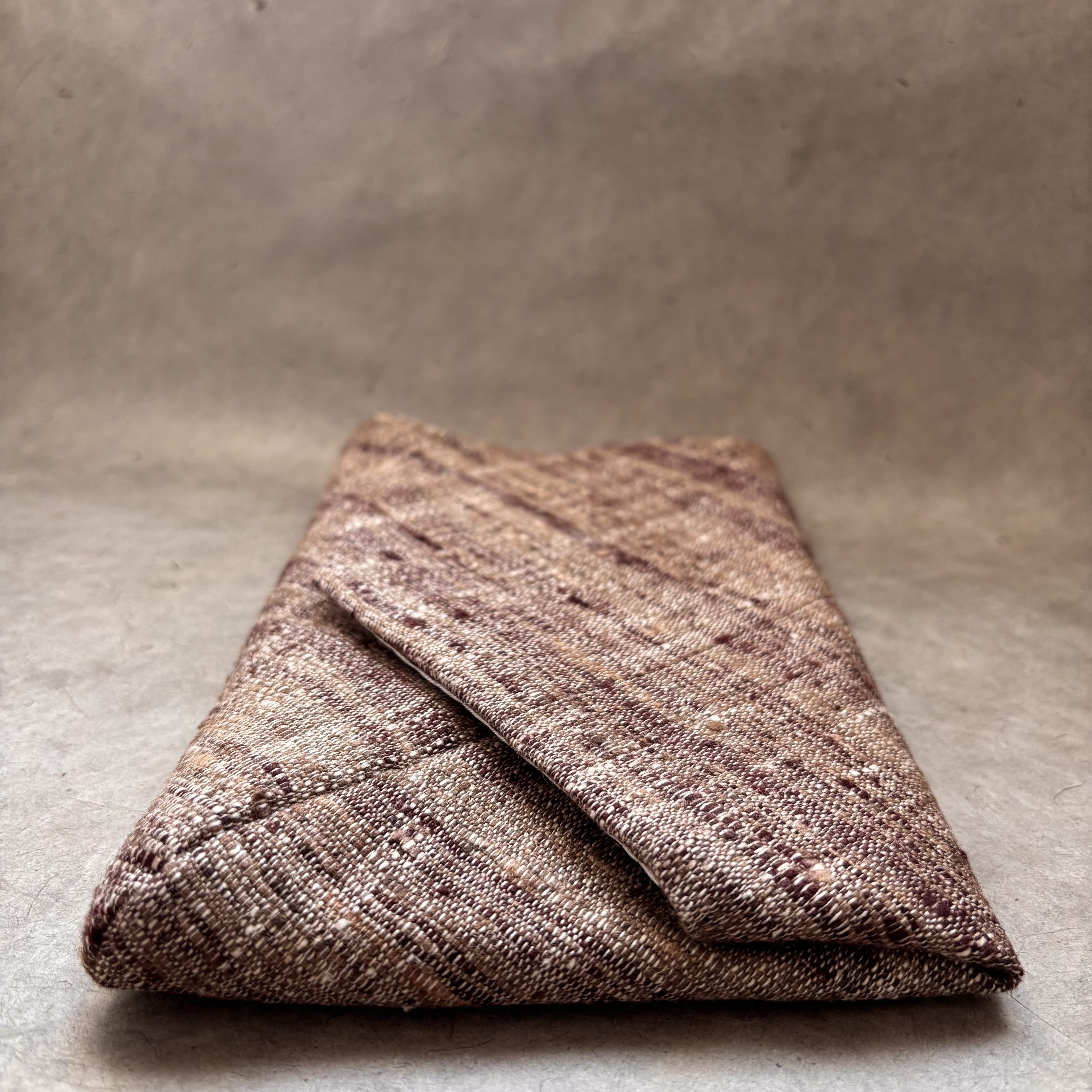 数奇屋袋　＊上品なタッサーシルク＊バックインバック＊個性的