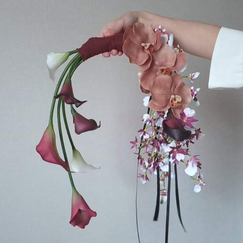 再販♡バレエコアのバレリーナブーケ テラコッタの胡蝶蘭 リボン