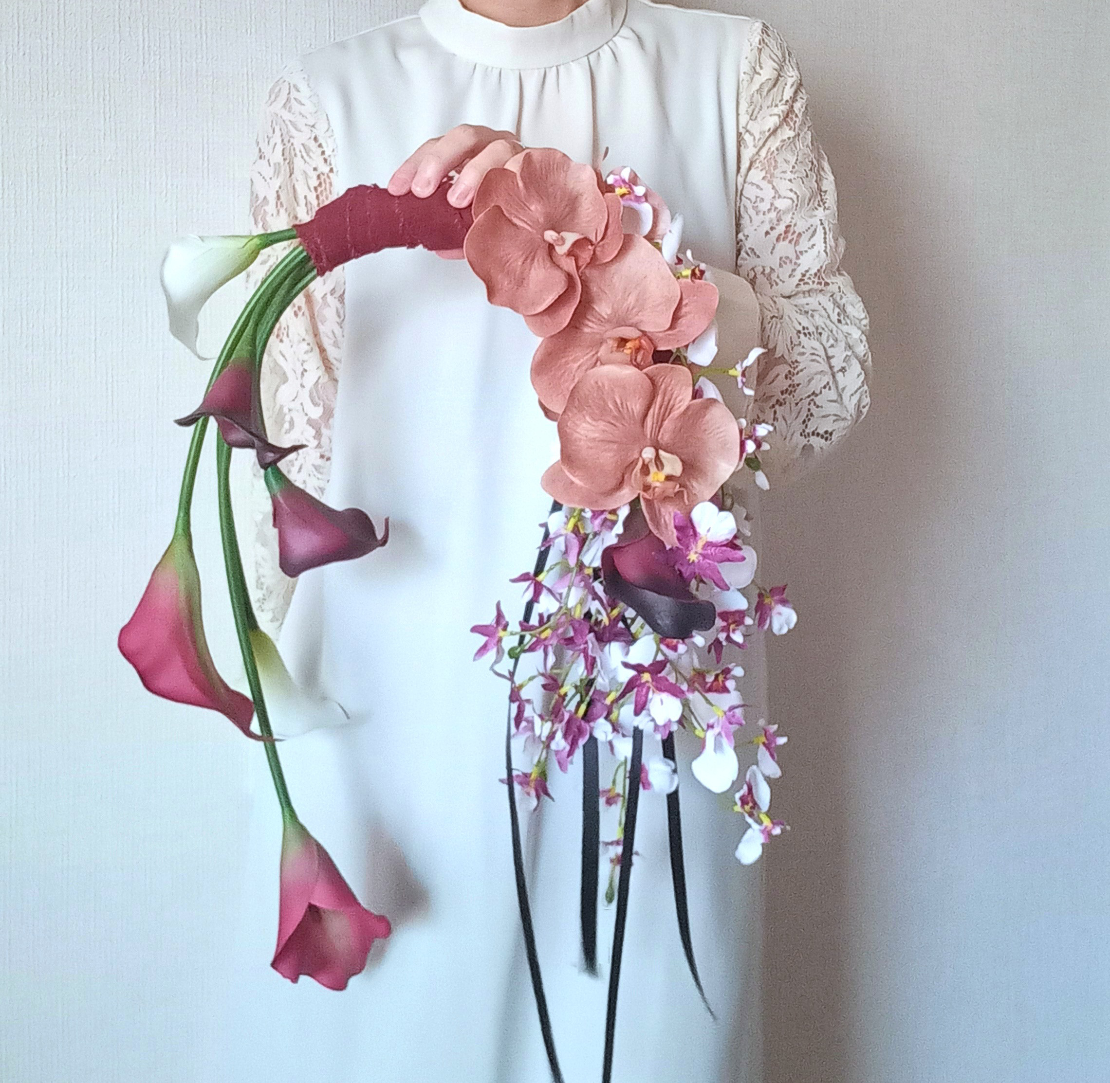 再販♡バレエコアのバレリーナブーケ　テラコッタの胡蝶蘭　リボン　ウェディングブーケ　アーティフィシャルフラワー　造花