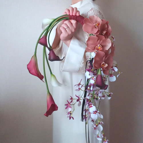 バレエコアのバレリーナブーケ テラコッタ 胡蝶蘭 リボン