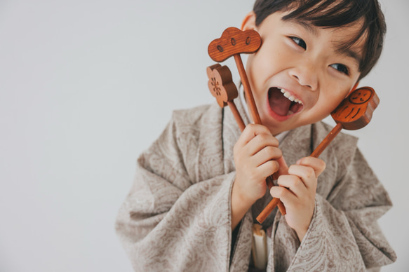 七五三　木製　アンティークウッドステック3本セット　七五三撮影　七五三参り　千歳飴　撮影小物　753  お正月　年賀状 8枚目の画像