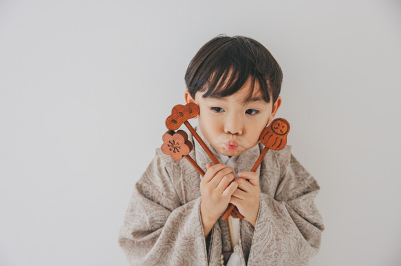 七五三　木製　アンティークウッドステック3本セット　七五三撮影　七五三参り　千歳飴　撮影小物　753  お正月　年賀状 15枚目の画像