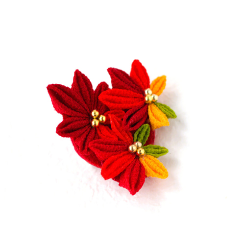 ❁紅葉和風ブローチ・大人かわいいつまみ細工アクセサリー❁バック