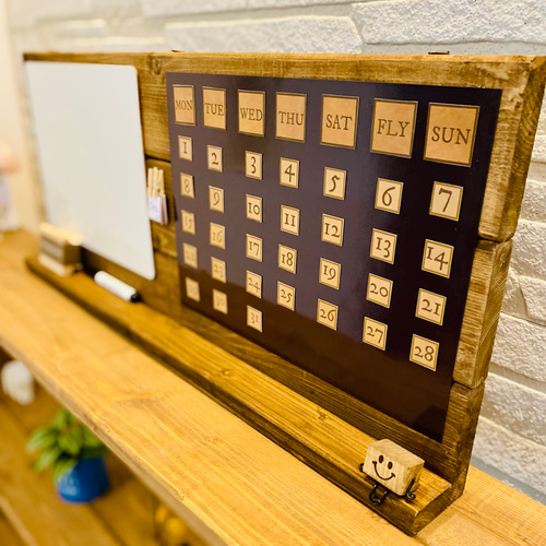 冷蔵庫がホワイトボードカレンダーに変身！【Think Board Calendar