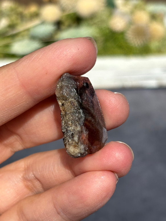 レア サンストーン ピンキッシュパープル イリデッセンス 原石 ポリッシュ 穴あき 天然石 4枚目の画像