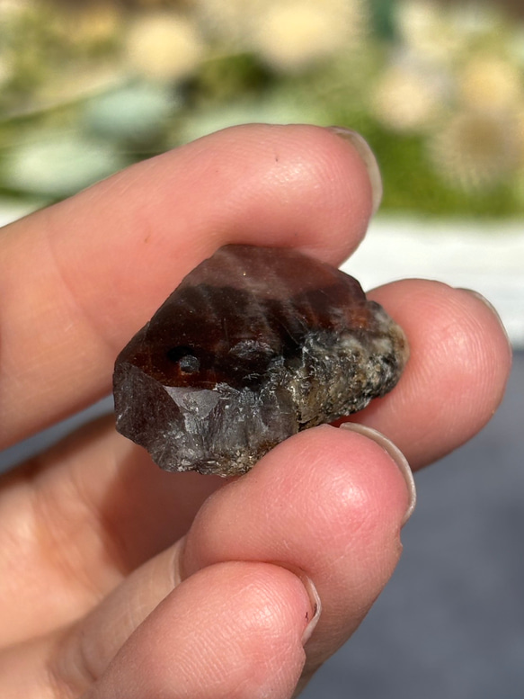 レア サンストーン ピンキッシュパープル イリデッセンス 原石 ポリッシュ 穴あき 天然石 10枚目の画像