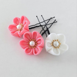 【現品限り特価】つまみ細工 髪飾り 桃色×白＊七五三/成人式/卒業式//和装/着物/袴/浴衣/Uピン 1枚目の画像