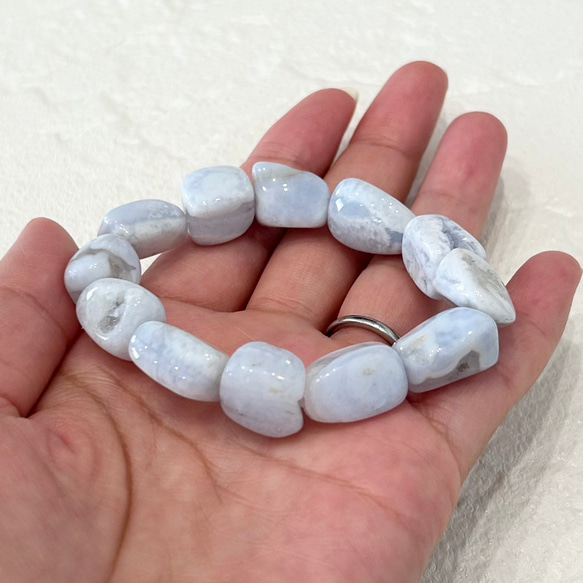 天然石ブレスレット506◇ブルーレースアゲート 大きめタンブル 4枚目の画像