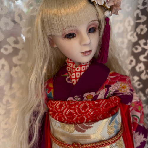 創作創作球体関節ビスクドール人形 紫色のアンティーク着物の女の子 