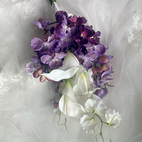 白無垢ブーケ、カラー、胡蝶蘭、スイトピー、ウェディングブーケ