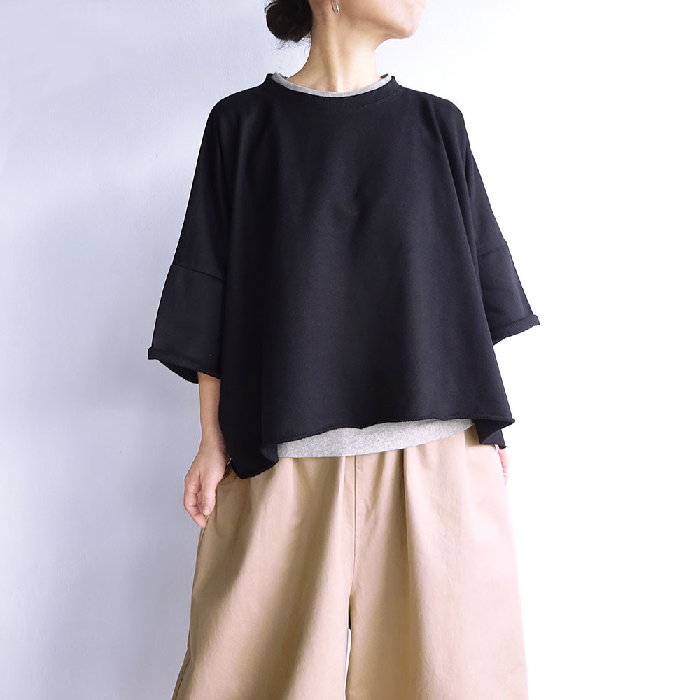 テントラインスウェット（ブラック） 6,512円