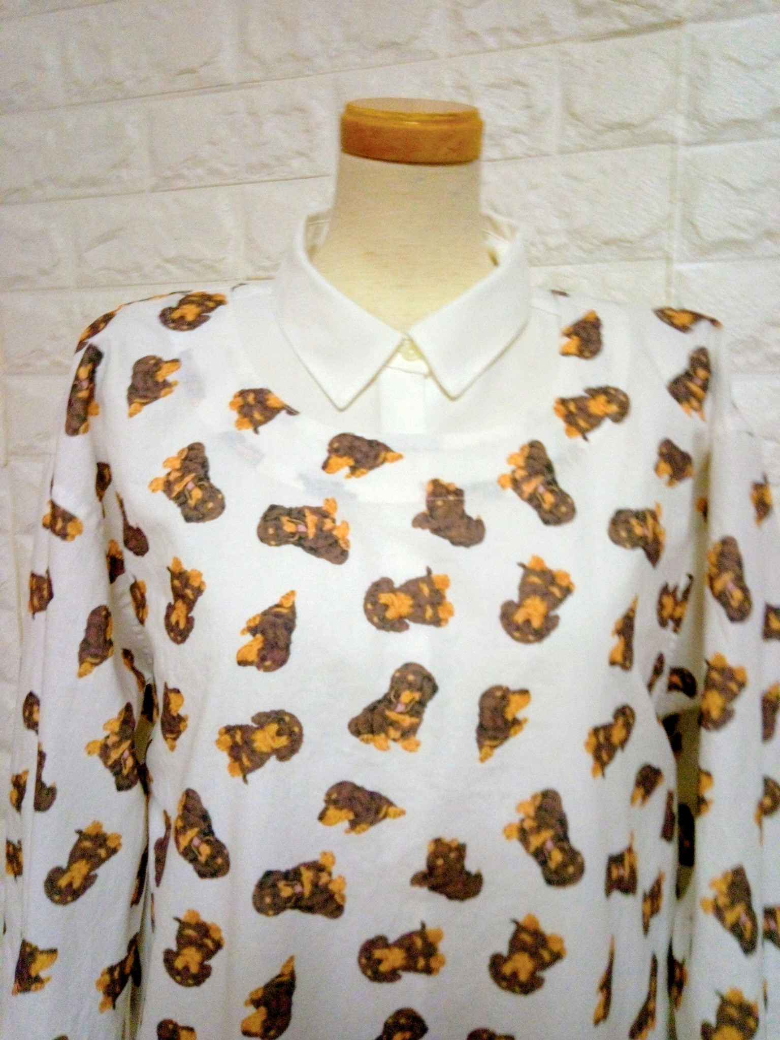 薄地✨さわやかな アイボリー 地 に ダックスフンド ✨ おしゃれ 割烹着☆/家事仕事も楽しく♪