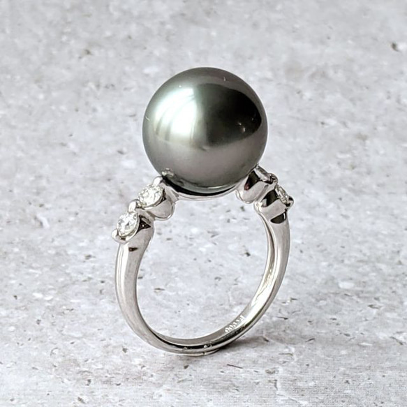 黒蝶真珠　ダイヤモンド　プラチナリング 黒蝶真珠リング 13mm ダイヤモンド0.35ct / Pt900 Black South Sea