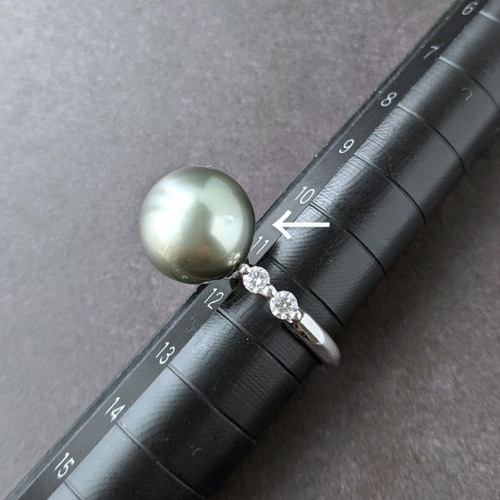 黒蝶真珠リング 13mm ダイヤモンド0.35ct / Pt900 Black South Sea