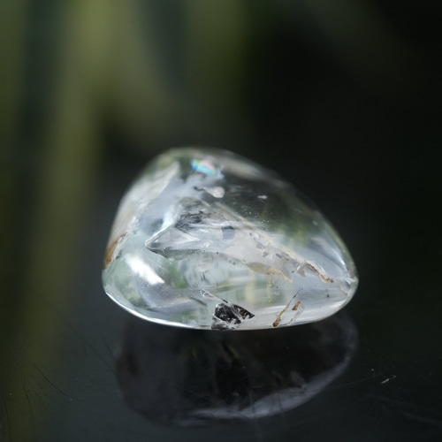 大粒☆砂動く☆虹入 古代の水☆水入り水晶 s1514 天然石 Funky garuda