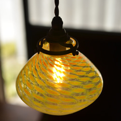 イエローオレンジのランプ 3枚目の画像