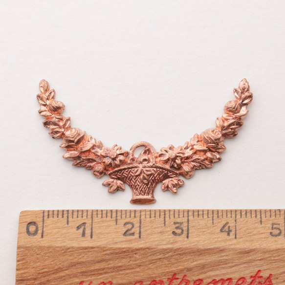 フランス製メタルパーツ GUIRLANDE CREUX 45✕25mm K2_G42674_45 4枚目の画像