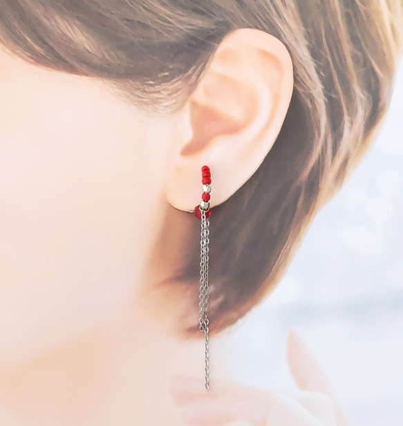 〈痛くない〉〜2way〜レッド×シルバーチェーンイヤーカフ・イヤリング・フェイクピアス(片耳用)(調節可能) 2枚目の画像