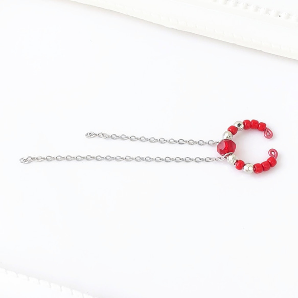 〈痛くない〉〜2way〜レッド×シルバーチェーンイヤーカフ・イヤリング・フェイクピアス(片耳用)(調節可能) 4枚目の画像