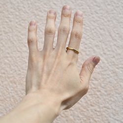 並ぶ古色と光～エメラルド・ピンクスピネル～ 8枚目の画像