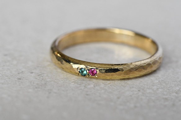 並ぶ古色と光～エメラルド・ピンクスピネル～ 1枚目の画像