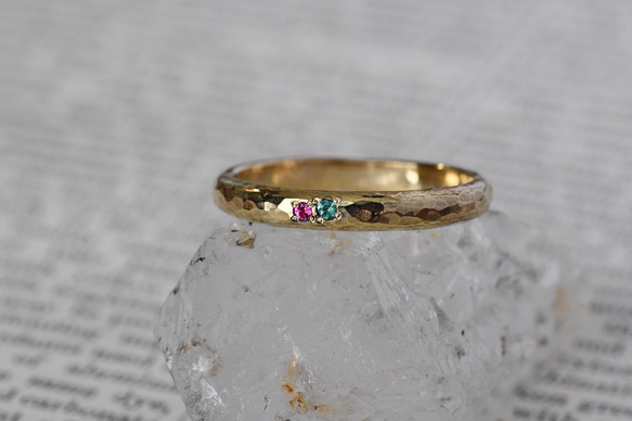 並ぶ古色と光～エメラルド・ピンクスピネル～ 4枚目の画像