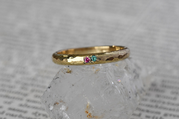 並ぶ古色と光～エメラルド・ピンクスピネル～ 5枚目の画像