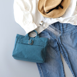 バックルミニトート＊コンパクトなサイズ感＊2way仕様（深青） 2枚目の画像