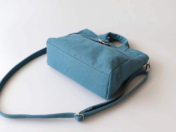 バックルミニトート＊コンパクトなサイズ感＊2way仕様（深青） 6枚目の画像