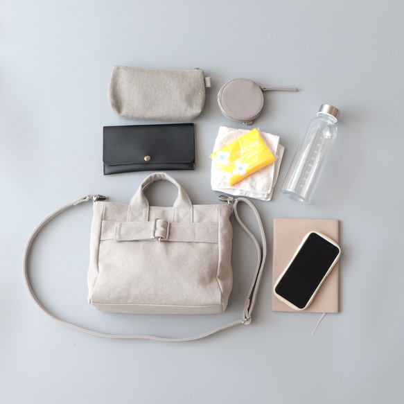 バックルミニトート＊コンパクトなサイズ感＊2way仕様（チャコール） 9枚目の画像