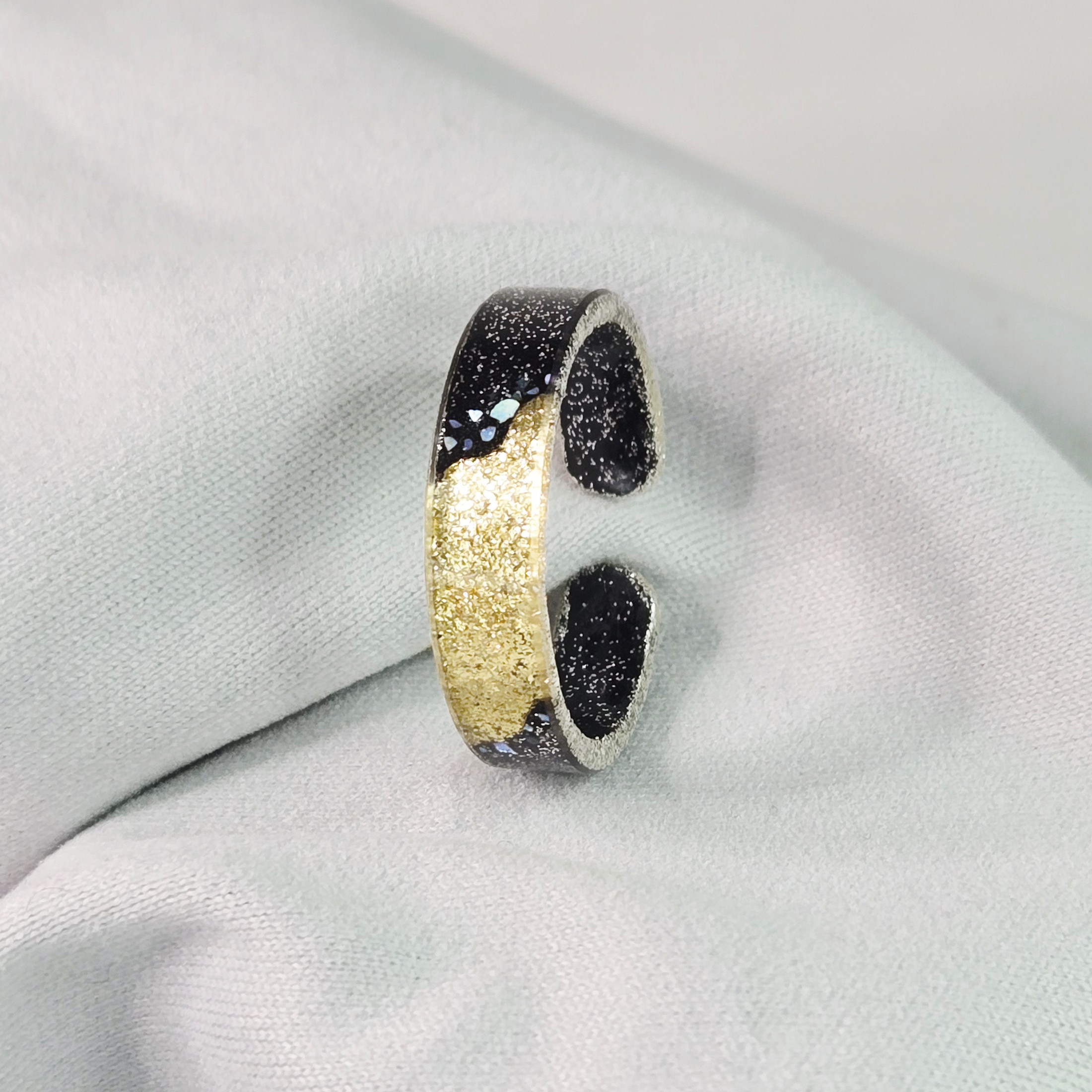 イヤーカフ　「黄道光」（meguri-meguru）　（※片耳用商品）