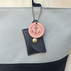 A4対応で通勤にも使いやすいシンプルトートバッグ　halb：グレー×ブラック（コーデュラナイロン　撥水加工ナイロン素材） 5枚目の画像