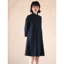 上品なネイビーが肌を明るく見せる、斜めに流れるフロントが印象的なシャツワンピース。#776 19枚目の画像