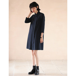 上品なネイビーが肌を明るく見せる、斜めに流れるフロントが印象的なシャツワンピース。#776 17枚目の画像