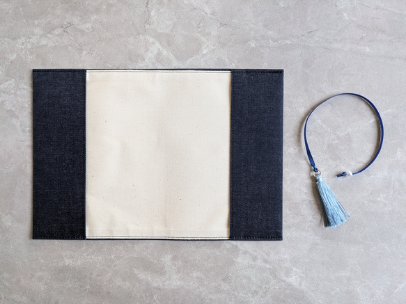 ✦小さなしあわせ✦ちょこっと手編みモチーフ×リネンのブックカバー　文庫本サイズ  no.4 9枚目の画像