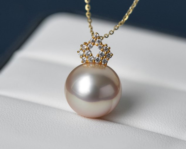 ルミナ 14-15mm 天然南洋白蝶真珠ペンダント 18Kゴールドネックレス ドライローズ ライトゴールドトーン ファッショナブ