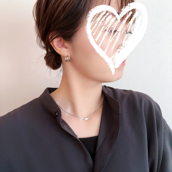 \秋冬映え/ シルバーバーネックレス×3連フープピアス,イヤリング/サージカルステンレス　ご褒美　ギフト　秋　クリスマス 2枚目の画像