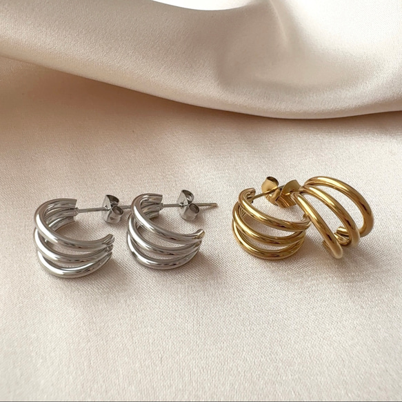 \秋冬映え/ シルバーバーネックレス×3連フープピアス,イヤリング/サージカルステンレス　ご褒美　ギフト　秋　クリスマス 12枚目の画像