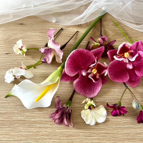 〈送料無料〉⌘大人パープル⌘カラーリリィと胡蝶蘭の髪飾り 結婚式 成人式 卒業式 和装 くすみカラー 2枚目の画像