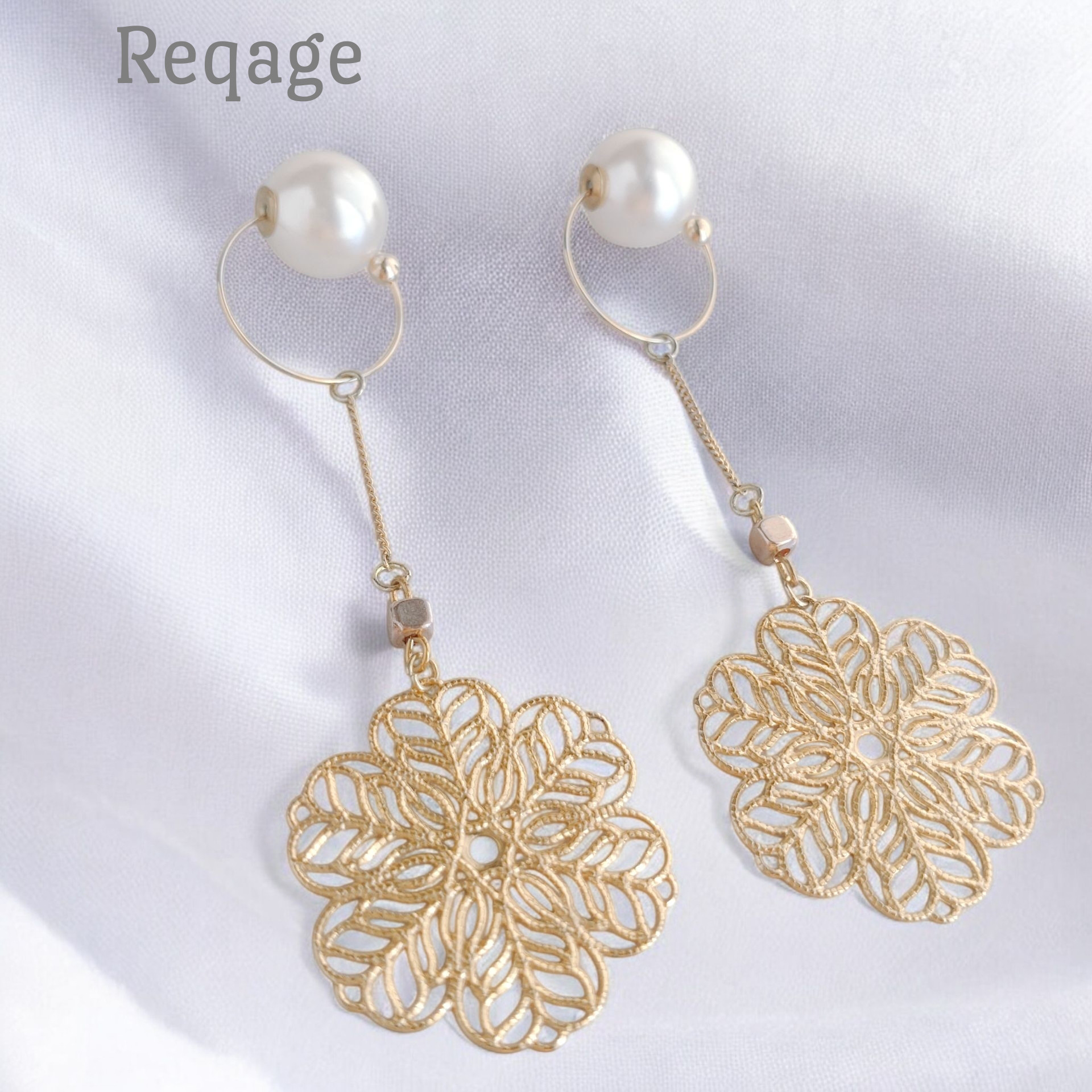 さとう式イヤーカフ（ビューティーカフ）フラワーゴールド