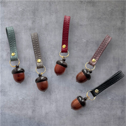 本革　どんぐりキーホルダー　自転車 車キーリング　薬ケース　ピルケース　牛革 6枚目の画像