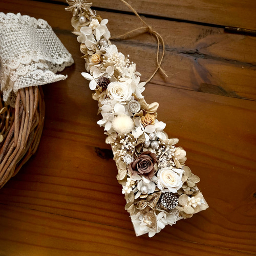 クリスマスツリー プリザーブドフラワーアレンジメント ☆クリスマスツリーのボックスアレンジ プリザーブドフラワー | ayakai