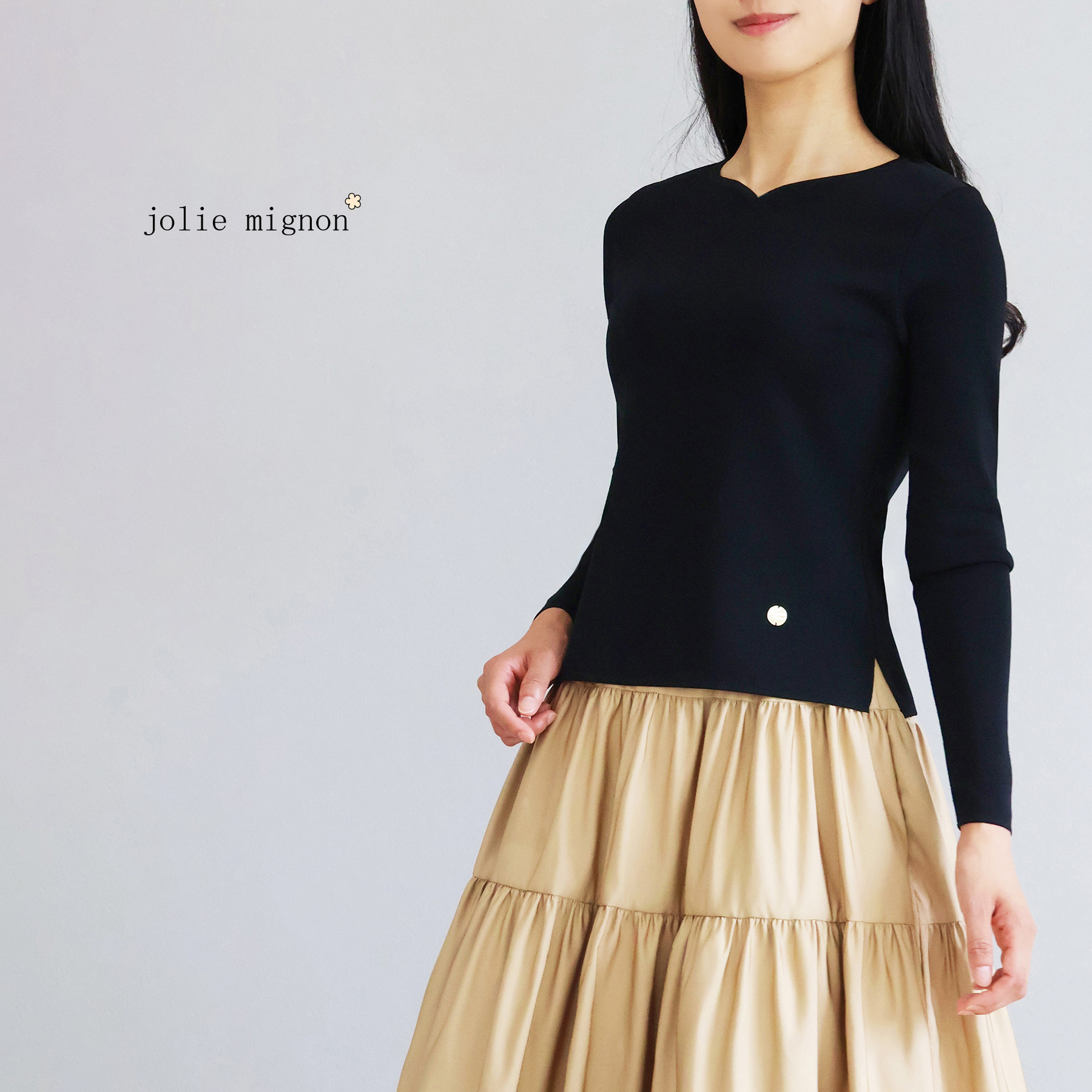 【秋のお出かけや通勤に◎】ハートネック ストレッチ長袖プルオーバー【ブラック】