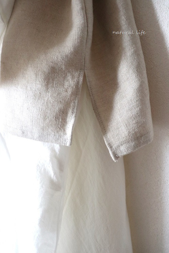 リネンの深Vネックboxベスト（生成り） 4枚目の画像