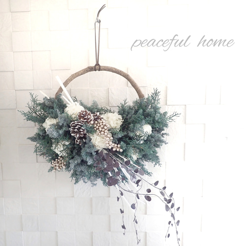 プリザーブドフラワー 針葉樹と白枝のクリスマスハーフリースL