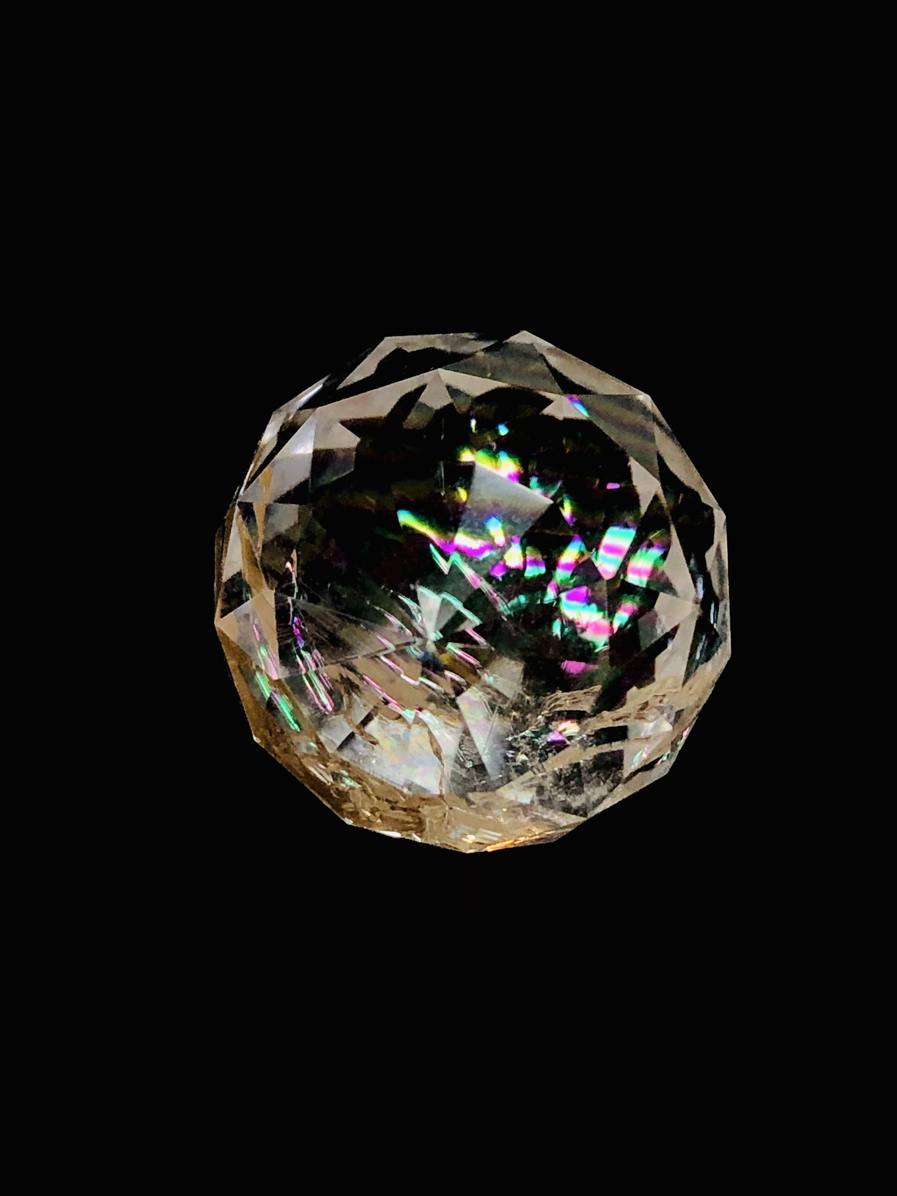 アイリスクォーツ(虹入り水晶)のトライアルカット丸玉