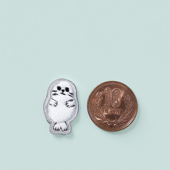 ぷっくりしてカワイイ！　アザラシ刺しゅう ワッペン（接着剤なし）8枚セット 4枚目の画像